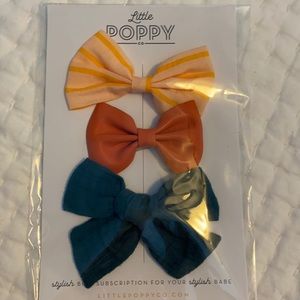 Little Poppy Co August 2019 clip bows